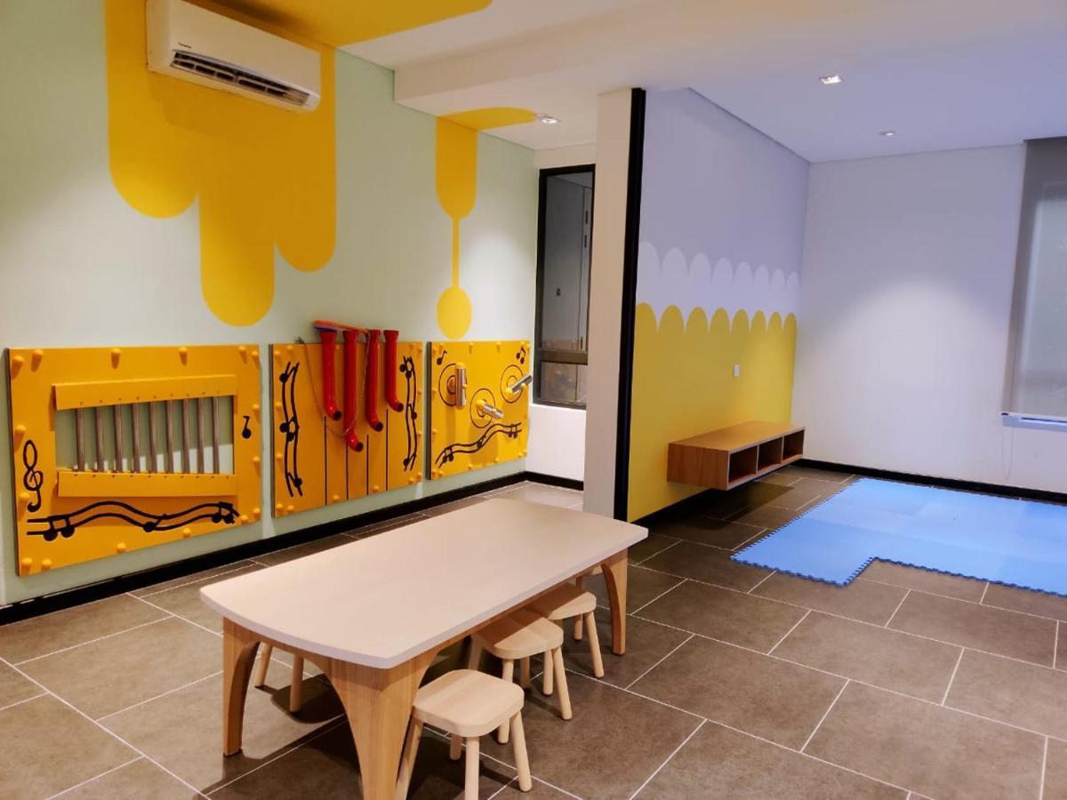 Maxine Suites Kuala Lumpur Exterior photo